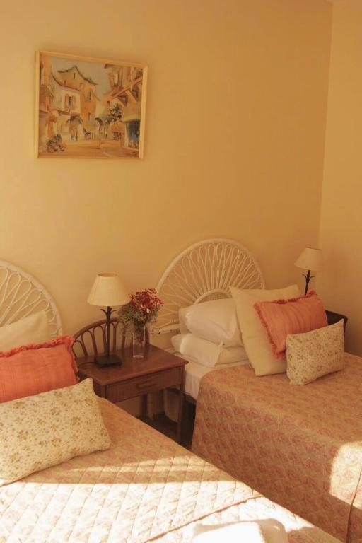 Hostal El Cid Country Club *